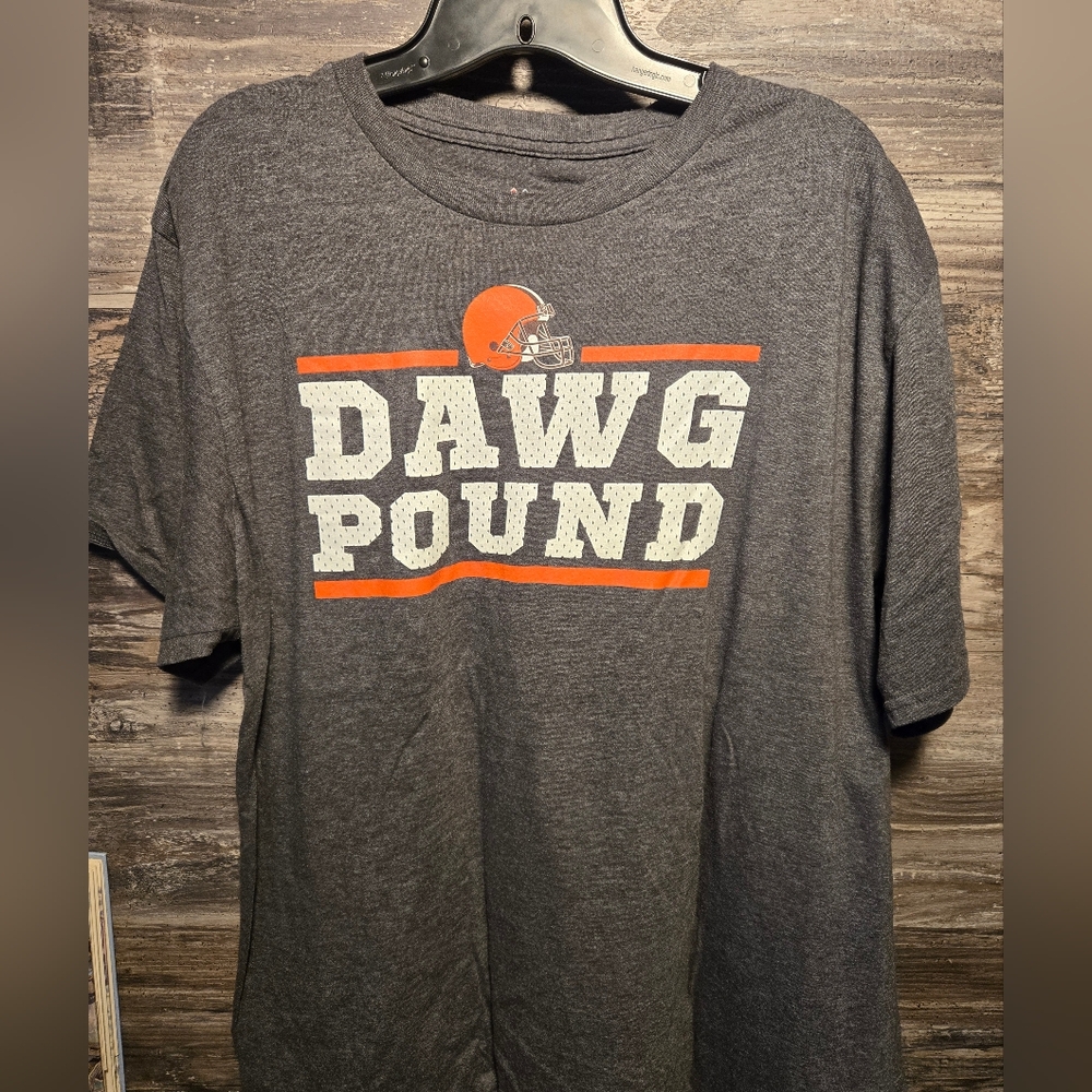NFL Official Football Cleveland Browns Men's Shirt Size XL Majestic Dawgpound